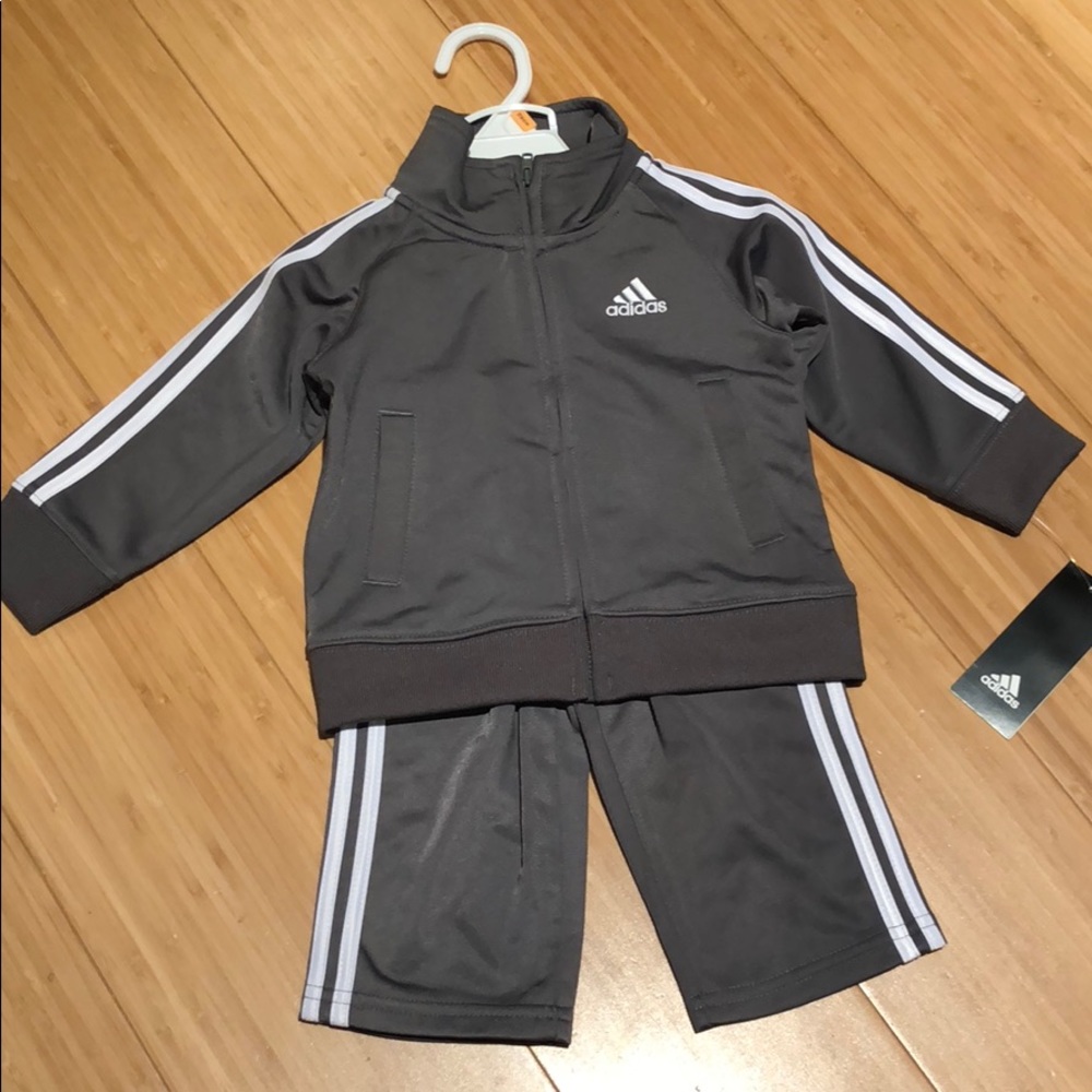 Adidas 2 pc matching set